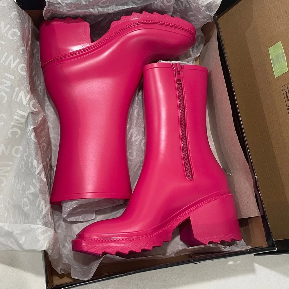 NWT fucsia pink rain boots ankle INC brand new 3” heel lug sole side zipper 7 - Picture 1 of 12